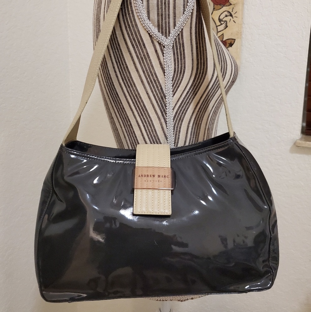 ANDREW MARC GRAY IMPERMEABLE SHOULDER BAG